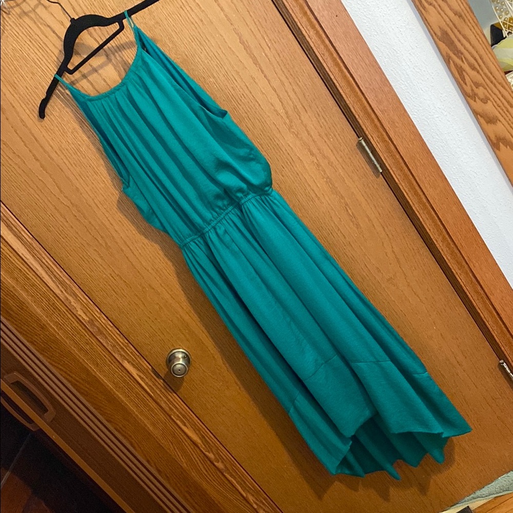 Elegant Green Sleeveless Dress